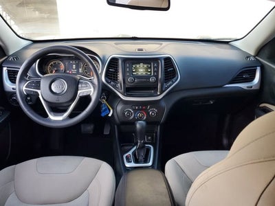 2016 Jeep Cherokee Sport