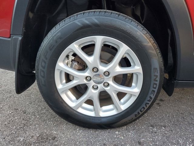 2016 Jeep Cherokee Sport