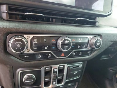 2024 Jeep Wrangler 4-Door Willys 4x4