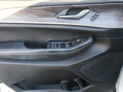 2023 Jeep Grand Cherokee Limited 4x2