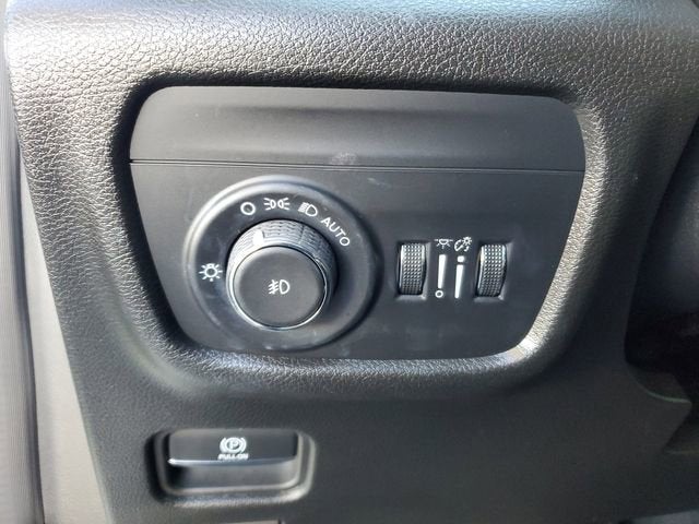 2023 Jeep Grand Cherokee Limited 4x2