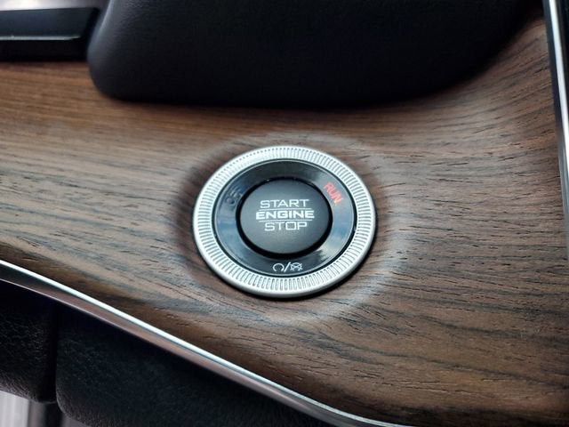 2023 Jeep Grand Cherokee Summit 4x4