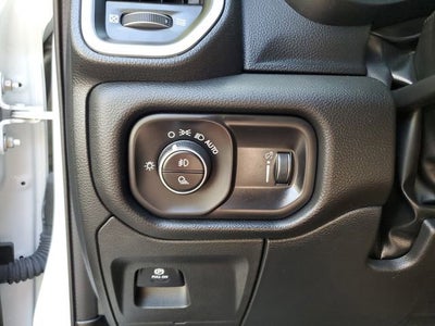 2023 RAM 1500 Big Horn Crew Cab 4x4 5'7" Box