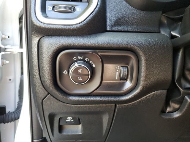 2023 RAM 1500 Big Horn Crew Cab 4x4 5'7" Box