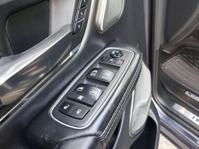 2021 RAM 1500 Limited Crew Cab 4x4 5'7" Box