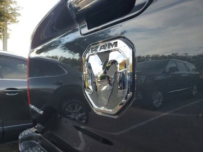 2021 RAM 1500 Limited Crew Cab 4x4 5'7" Box