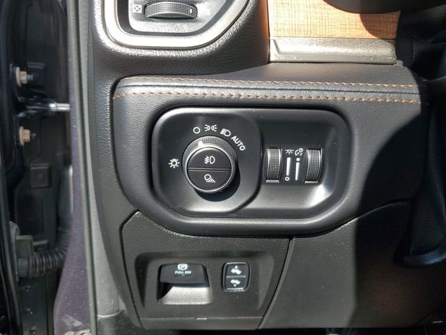 2021 RAM 1500 Limited Longhorn Crew Cab 4x4 5'7" Box