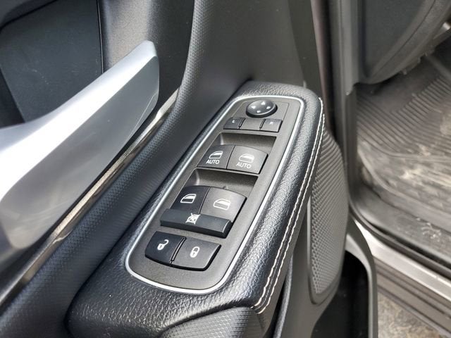 2022 RAM 1500 Rebel Crew Cab 4x4 5'7" Box