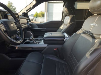 2025 Ford F-150 Platinum