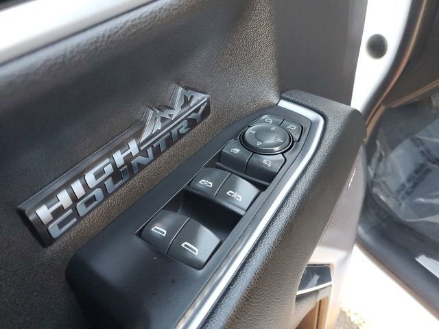 2022 Chevrolet Silverado 1500 High Country