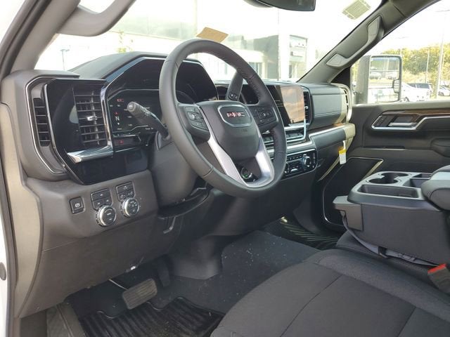 2025 GMC Sierra 3500 HD Chassis Cab SLE