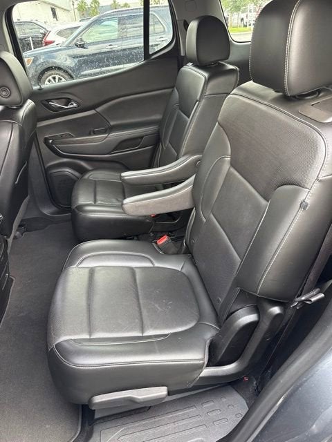 2021 GMC Acadia SLT