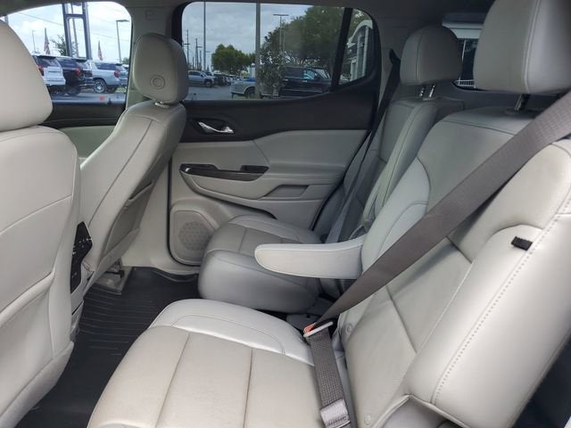 2022 GMC Acadia SLT