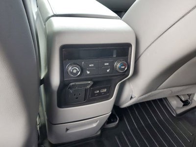 2022 GMC Acadia SLT