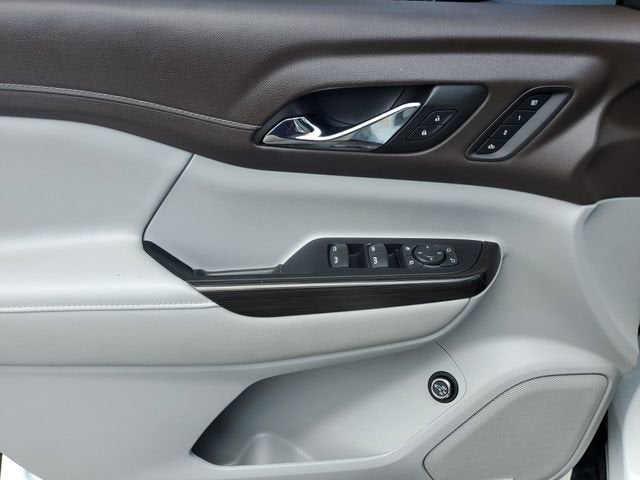 2022 GMC Acadia SLT