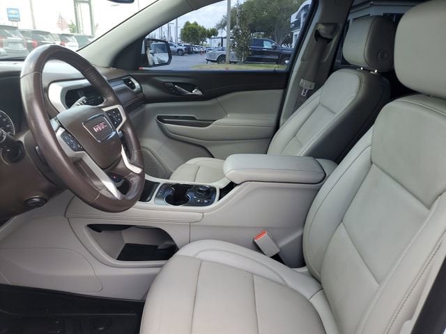 2022 GMC Acadia SLT