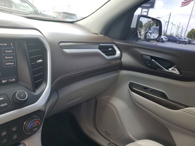 2022 GMC Acadia SLT
