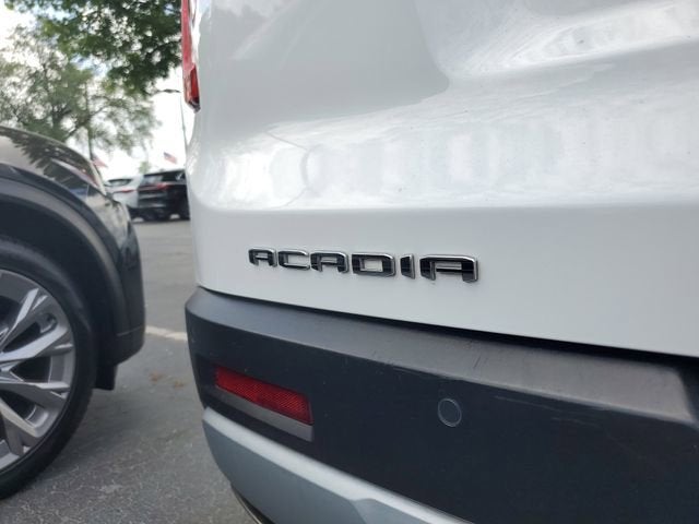 2022 GMC Acadia SLT