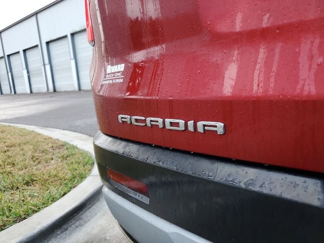 2023 GMC Acadia SLT