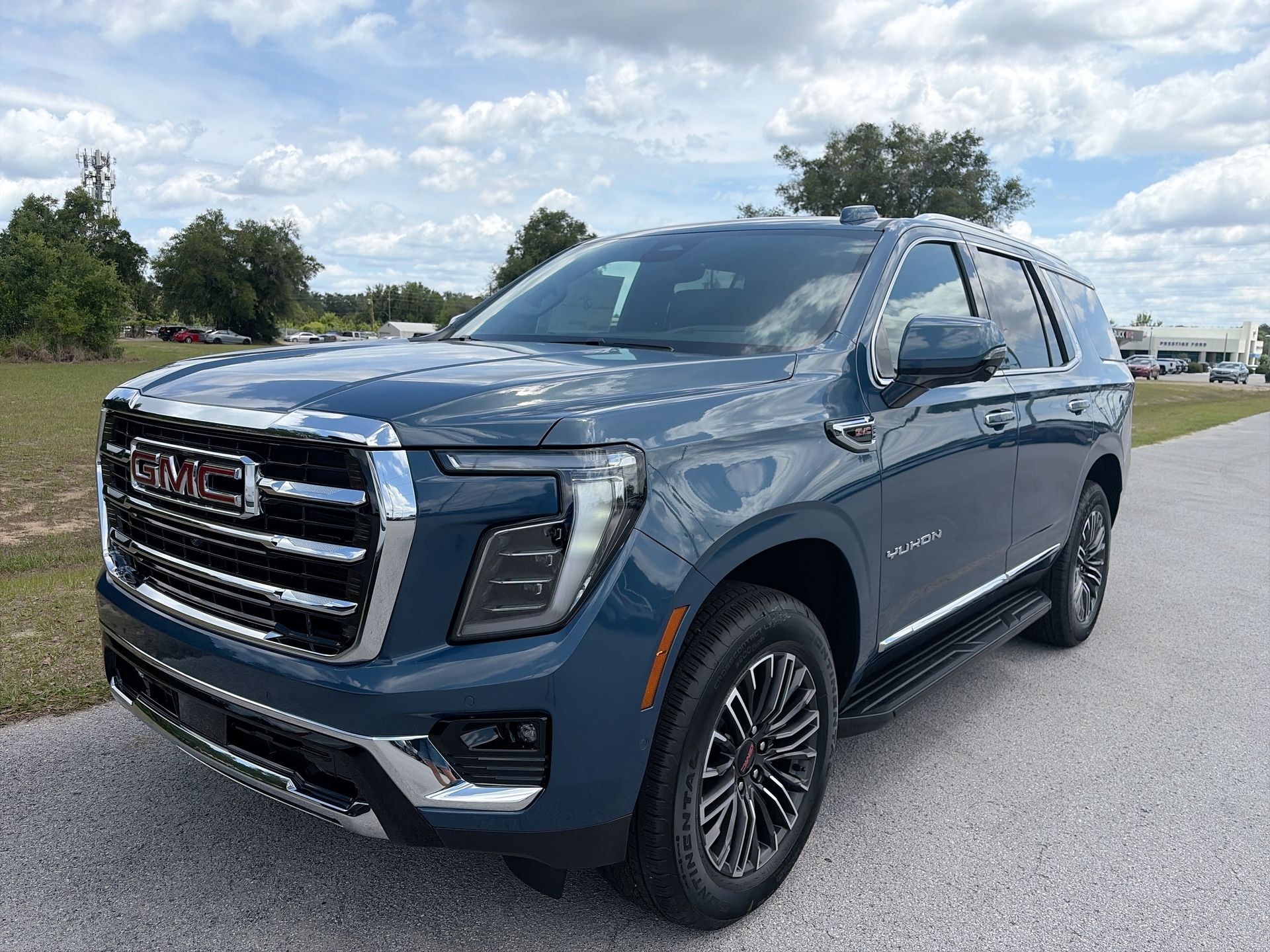 2026 GMC Yukon Elevation