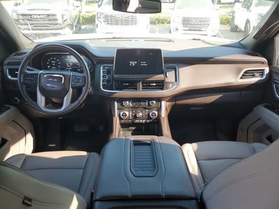2022 GMC Yukon SLT