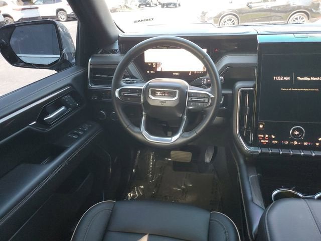 2025 GMC Yukon Elevation