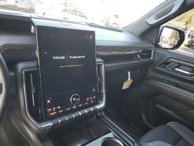 2025 GMC Yukon Elevation