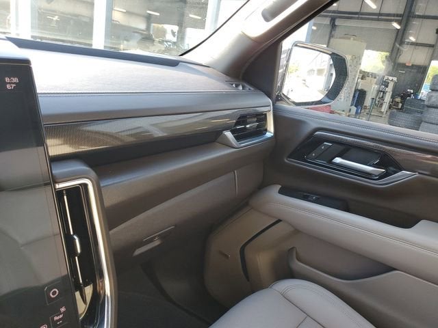 2025 GMC Yukon Elevation