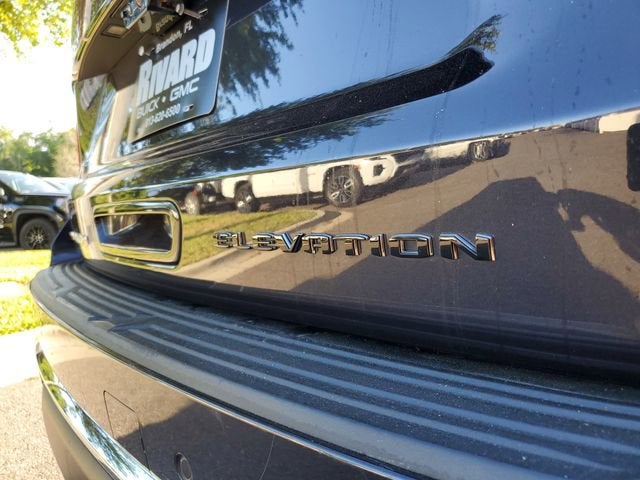 2025 GMC Yukon Elevation