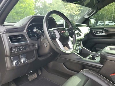 2023 GMC Yukon XL SLT