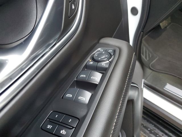 2024 GMC Yukon XL SLT