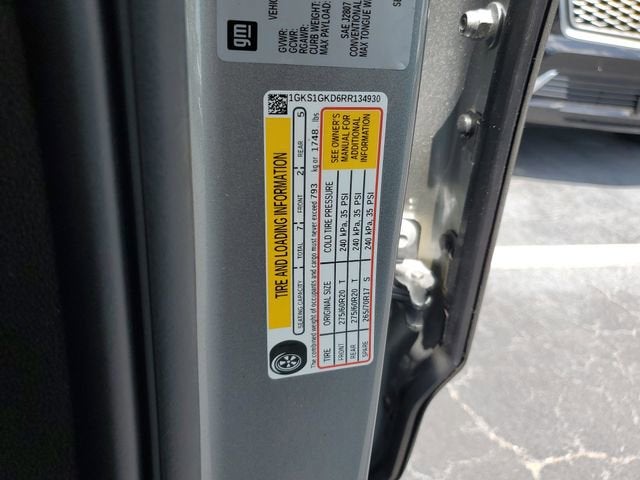2024 GMC Yukon XL SLT