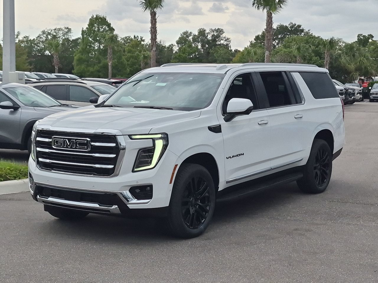 2026 GMC Yukon XL Elevation