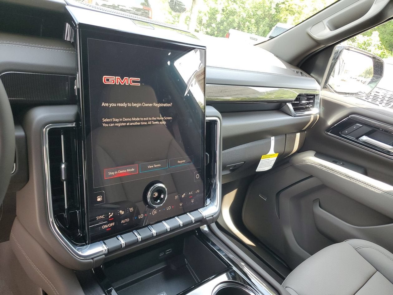 2026 GMC Yukon Elevation
