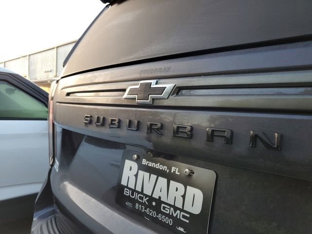 2022 Chevrolet Suburban RST