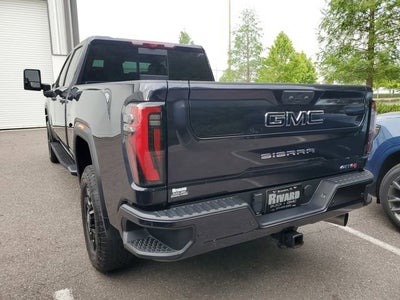 2025 GMC Sierra 2500 HD AT4