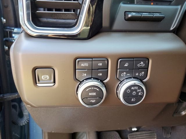 2025 GMC Sierra 2500 HD Denali