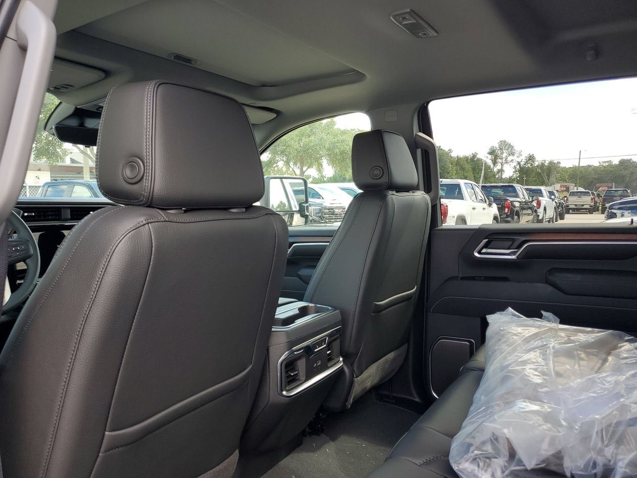 2026 GMC Sierra 3500 HD Denali DRW
