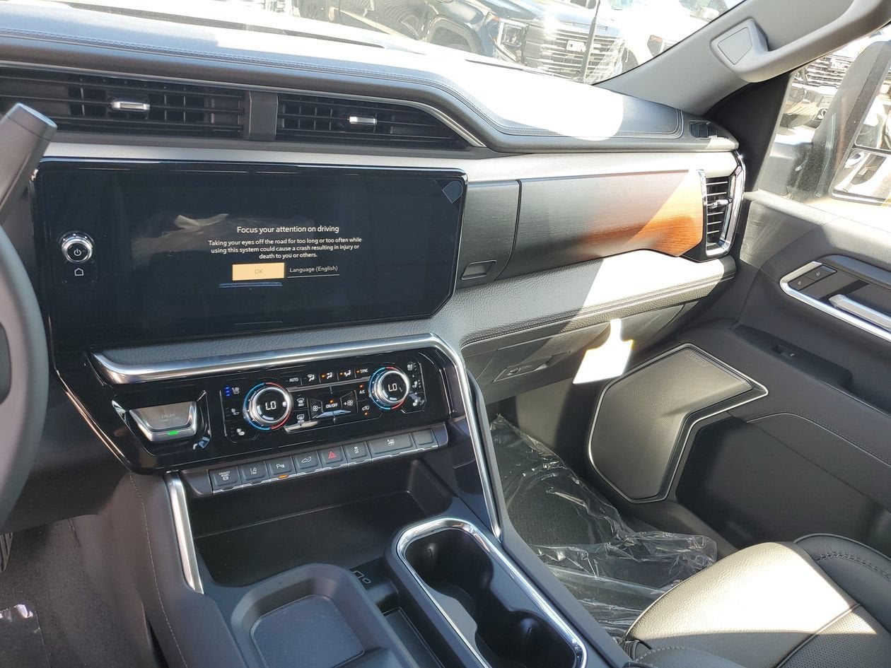 2026 GMC Sierra 3500 HD Denali DRW