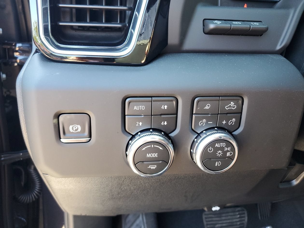 2026 GMC Sierra 3500 HD Denali DRW