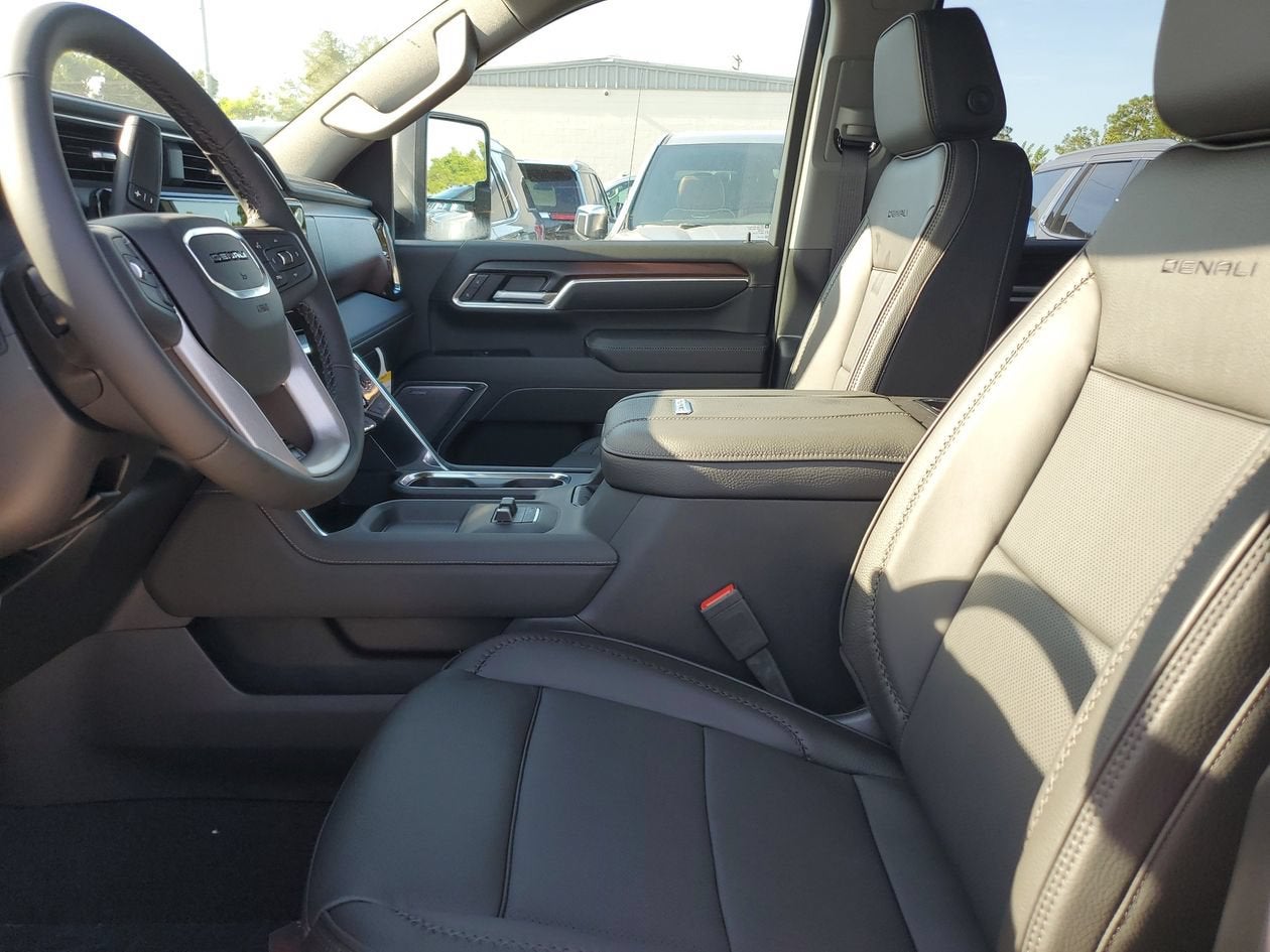 2026 GMC Sierra 3500 HD Denali DRW