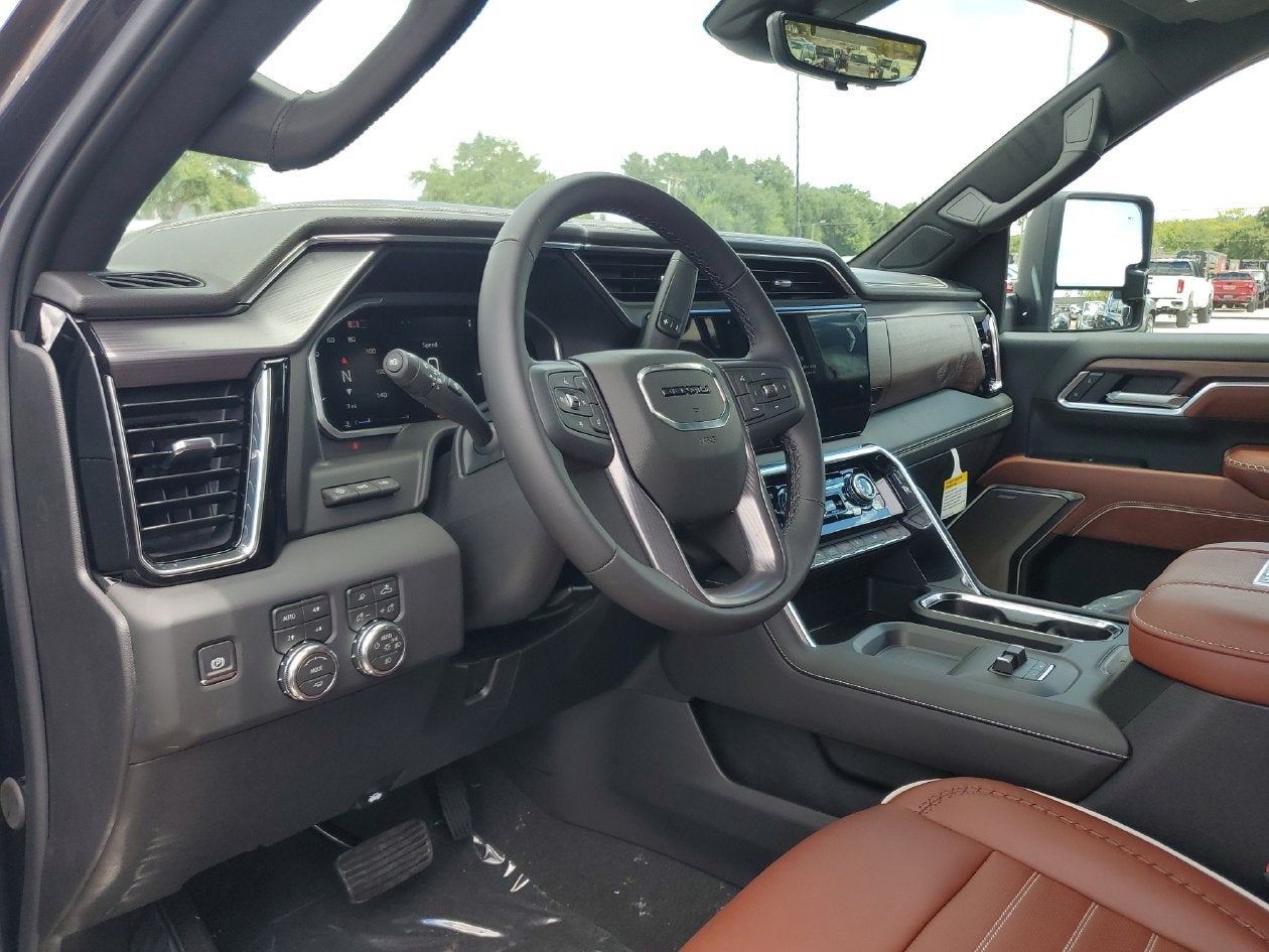 2026 GMC Sierra 3500 HD Denali Ultimate DRW