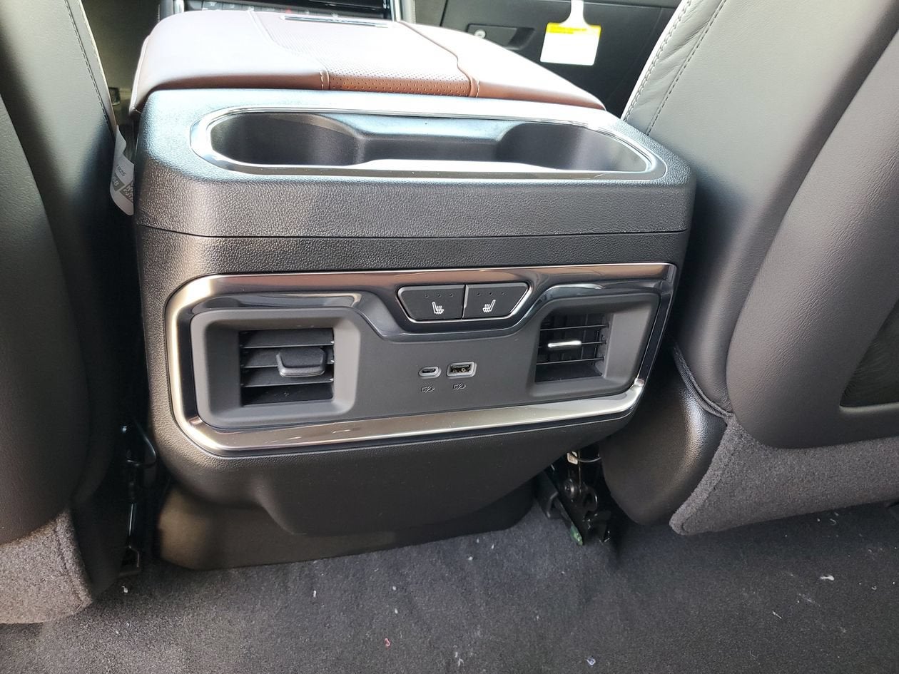 2026 GMC Sierra 3500 HD Denali Ultimate DRW