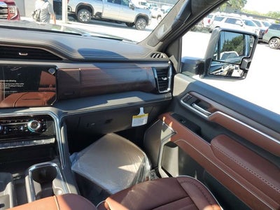 2026 GMC Sierra 3500 HD Denali Ultimate DRW