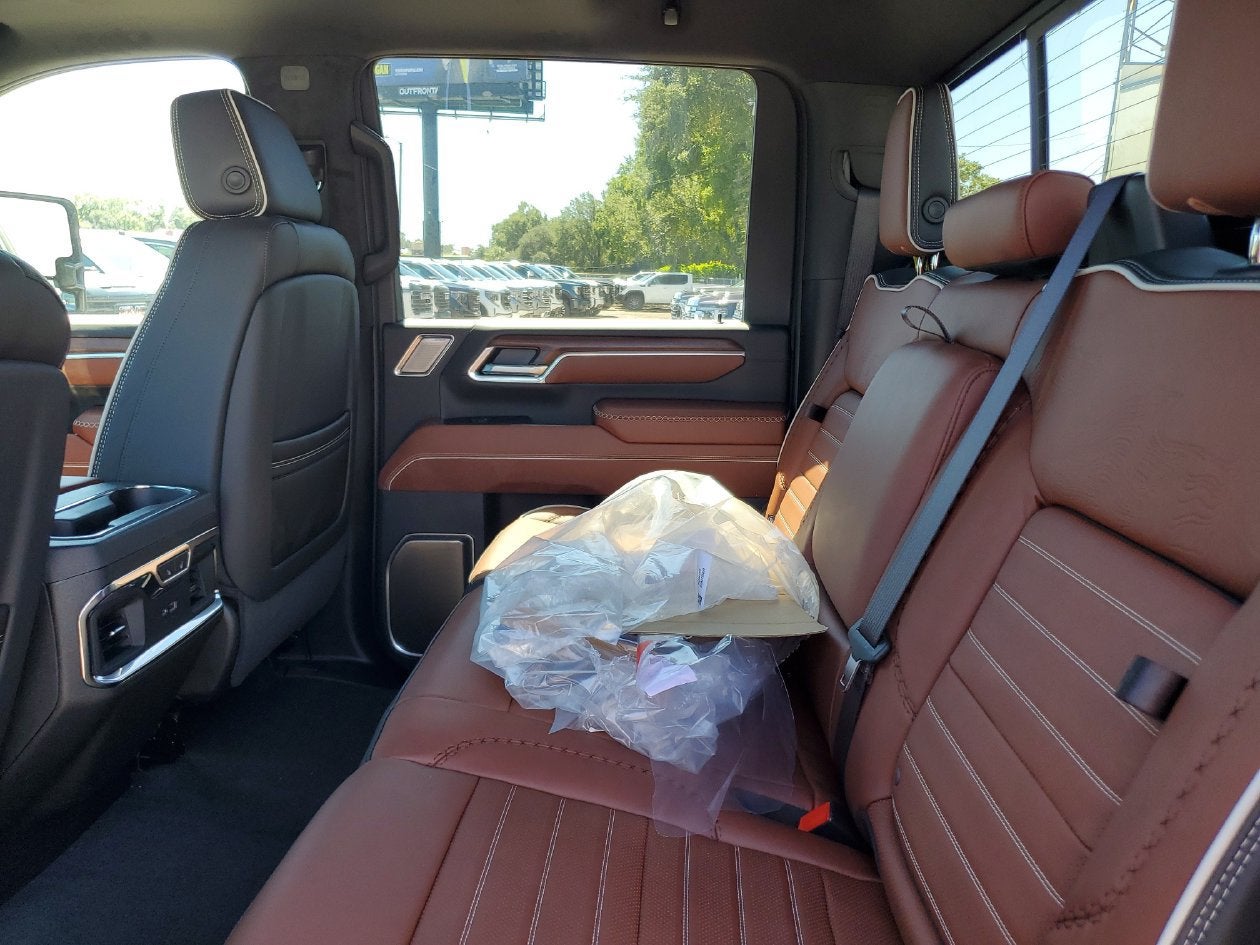 2026 GMC Sierra 3500 HD Denali Ultimate DRW