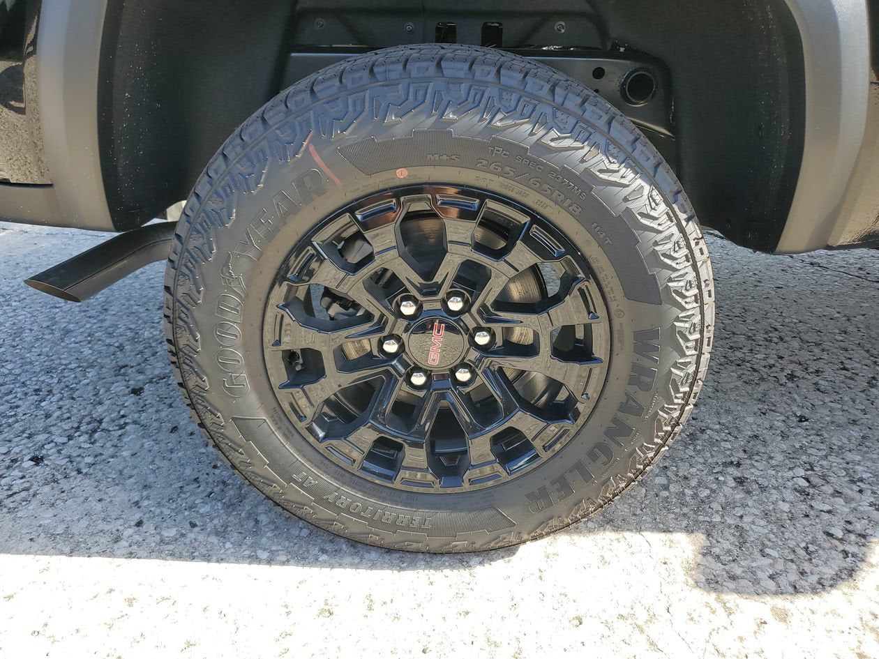 2026 GMC Canyon Elevation