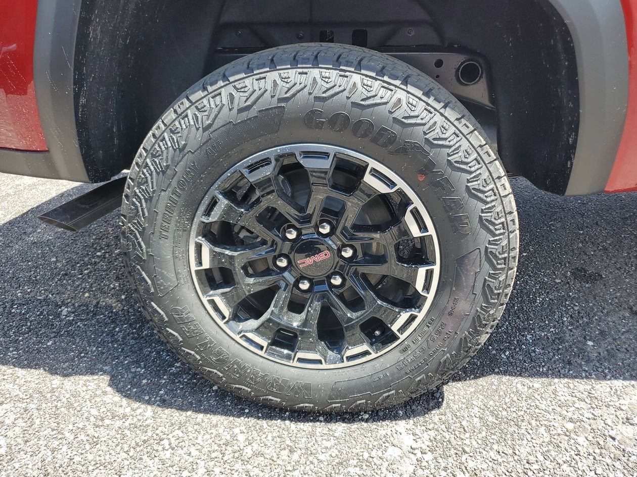 2026 GMC Canyon AT4