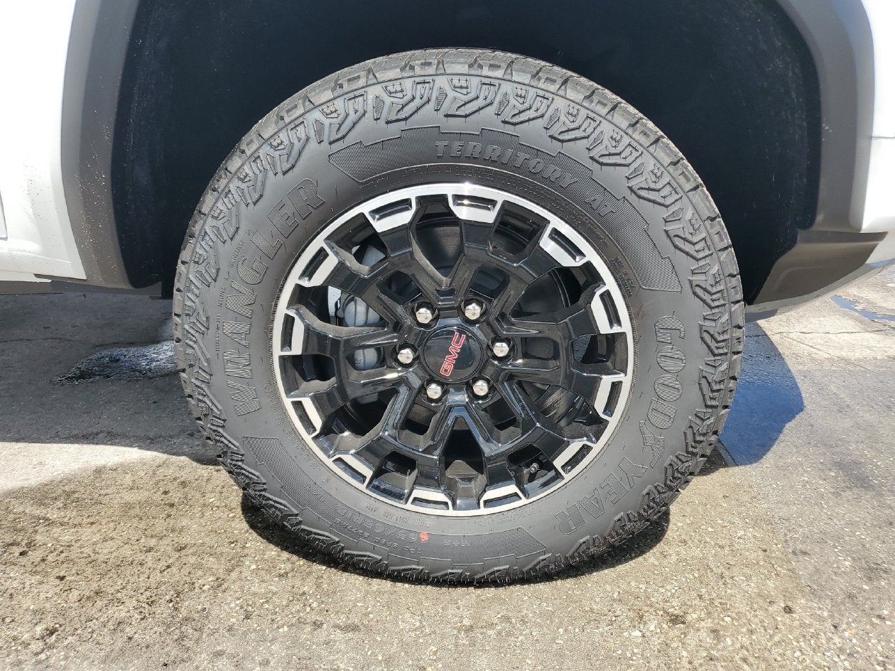 2026 GMC Canyon AT4
