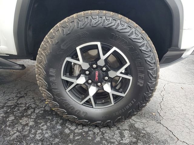 2024 GMC Canyon AT4X