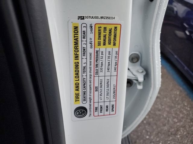 2024 GMC Sierra 1500 AT4